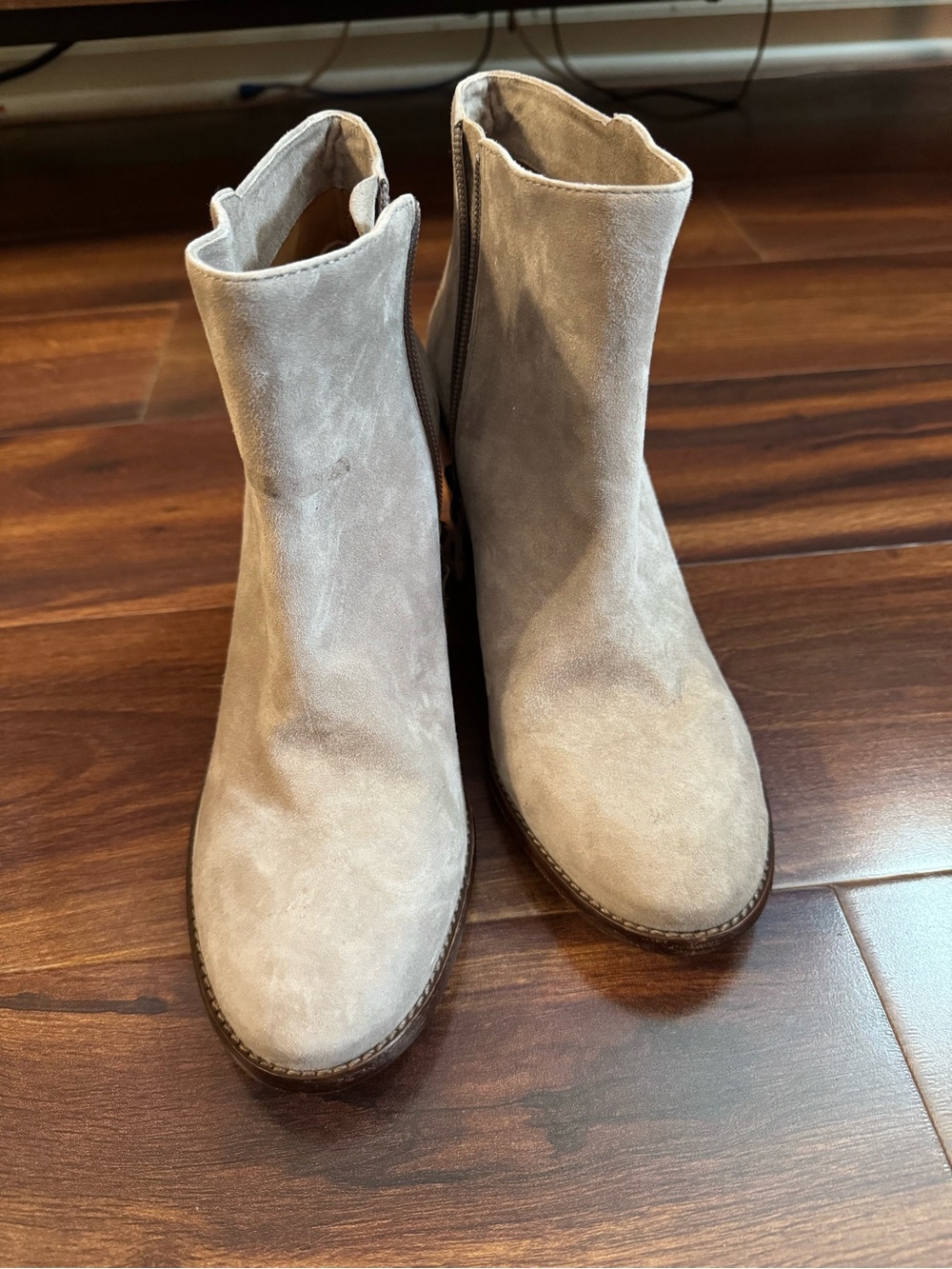 TRASK Beige Suede Leather Side-Zip Closure Ankle Boots Size 9M Made in Brazil